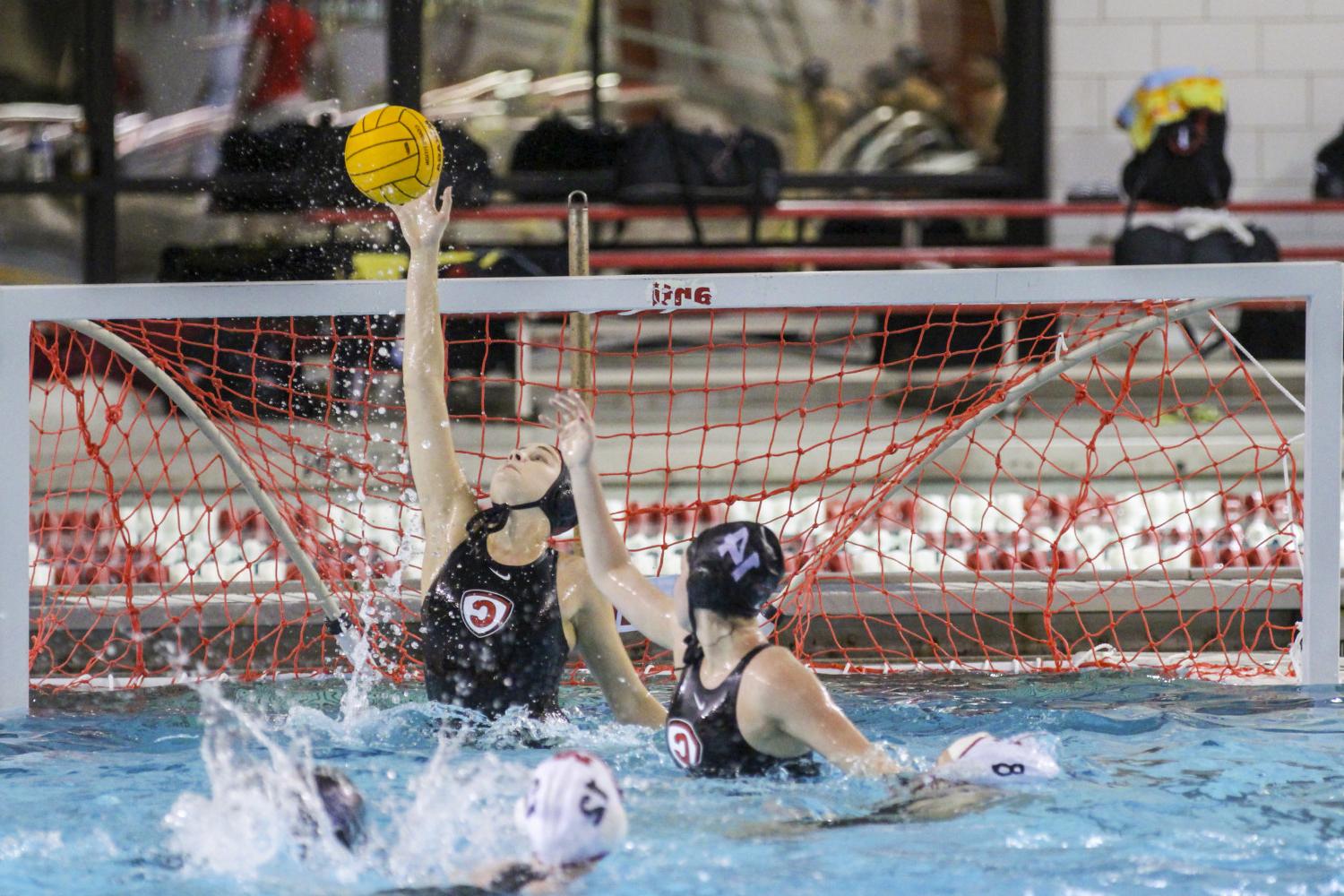 <a href='http://slmu.firstnews-extra.com'>博彩网址大全</a> student athletes compete in a water polo tournament on campus.